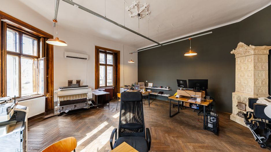 Cladire Istorica - Zona Baile Neptun - Comision 0% - Poză 4
