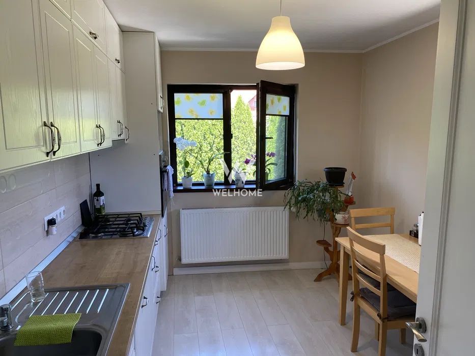 Casă spațioasă 210 mp, cu garaj și terasă - Cisnădie - Poză 6