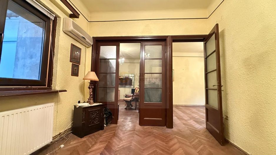 3 camere | Etaj 3/4 | Nemobilat | Universitate - Piata C. A . Rosetti - Poză 1