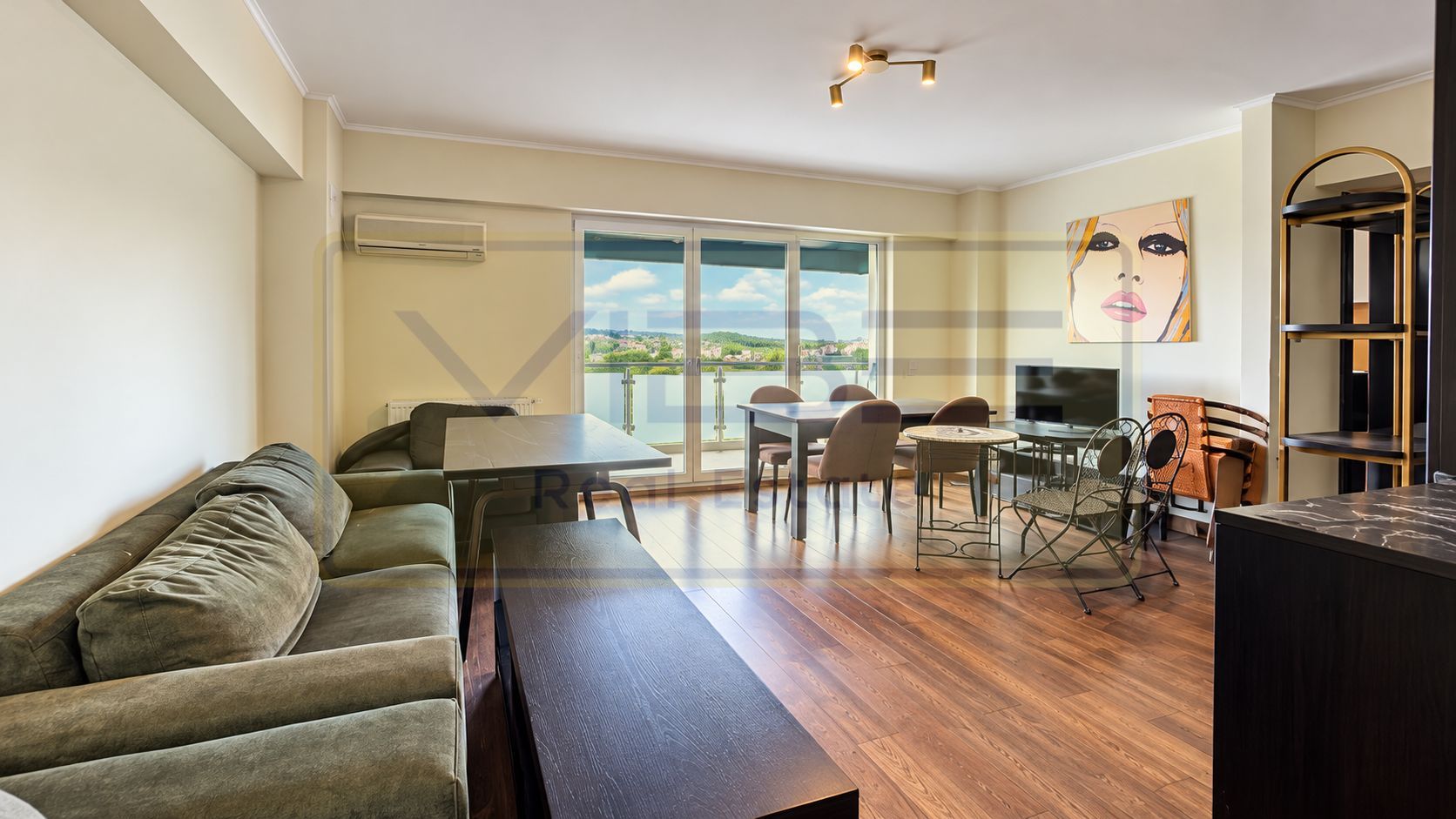 Central- Podu de Fier - 4 rooms -112mp -Panoramic View - Poză 5