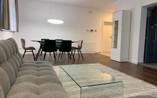 Apartament in vila cu curte  Dumbravita - Poză 1