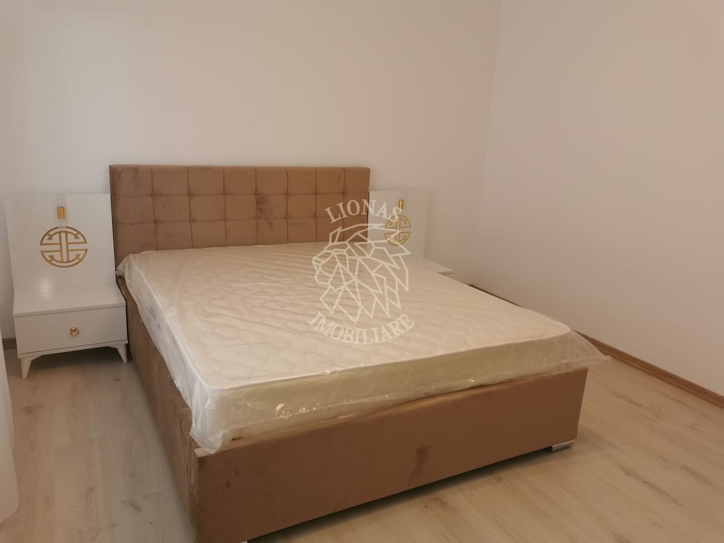 Casa de inchiriat 4 camere 180 mp-curte-Zona Hotel Diana - Poză 5