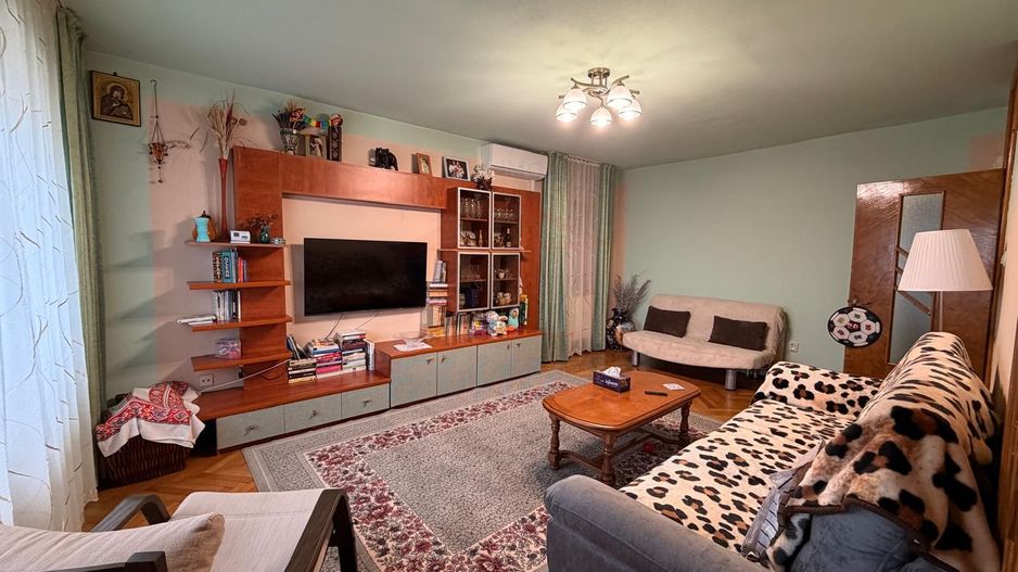 De vanzare apartament cu 4 cam dec. in Galati, piata Centrala, etaj5/7 - Poză 8