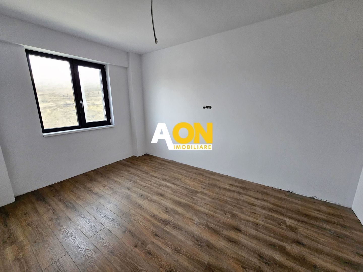 Apartament 3 camere, etaj 1, predare la cheie - Poză 9