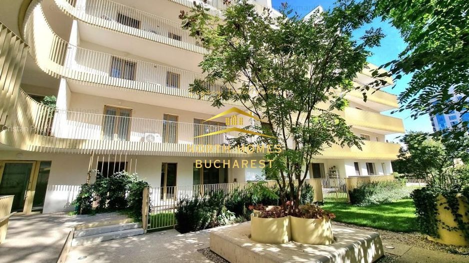 Apartament 2 camere in zona Unirii cu curte spatioasa de 146 mp - Poză 1