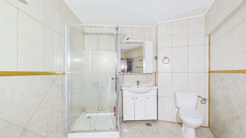 Apartament cu 3 camere de vanzare - Spatiu versatil - Rond Alba Iulia - Poză 12