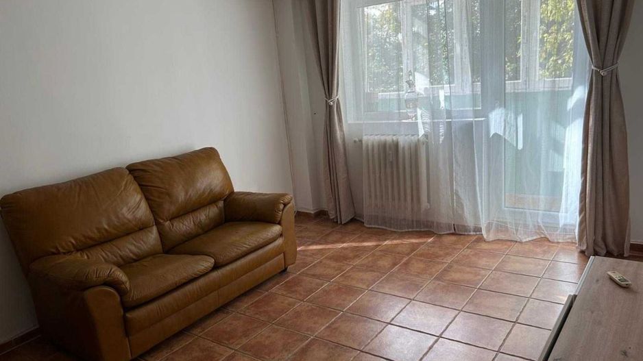 AP. 3 CAMERE DACIA, BUCATARIE INCHISA, METROU 5 MINUTE, REABILITAT - Poză 1