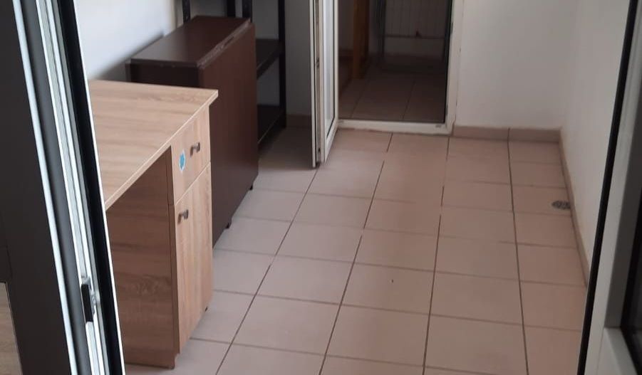 Apartament 3 camere, etaj 2, balcon închis, mobilat complet, Pantelimon - Poză 5