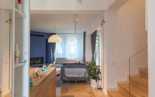 Casa cuplata minunata de vanzare, situata in cartier Voronet! - Poză 4