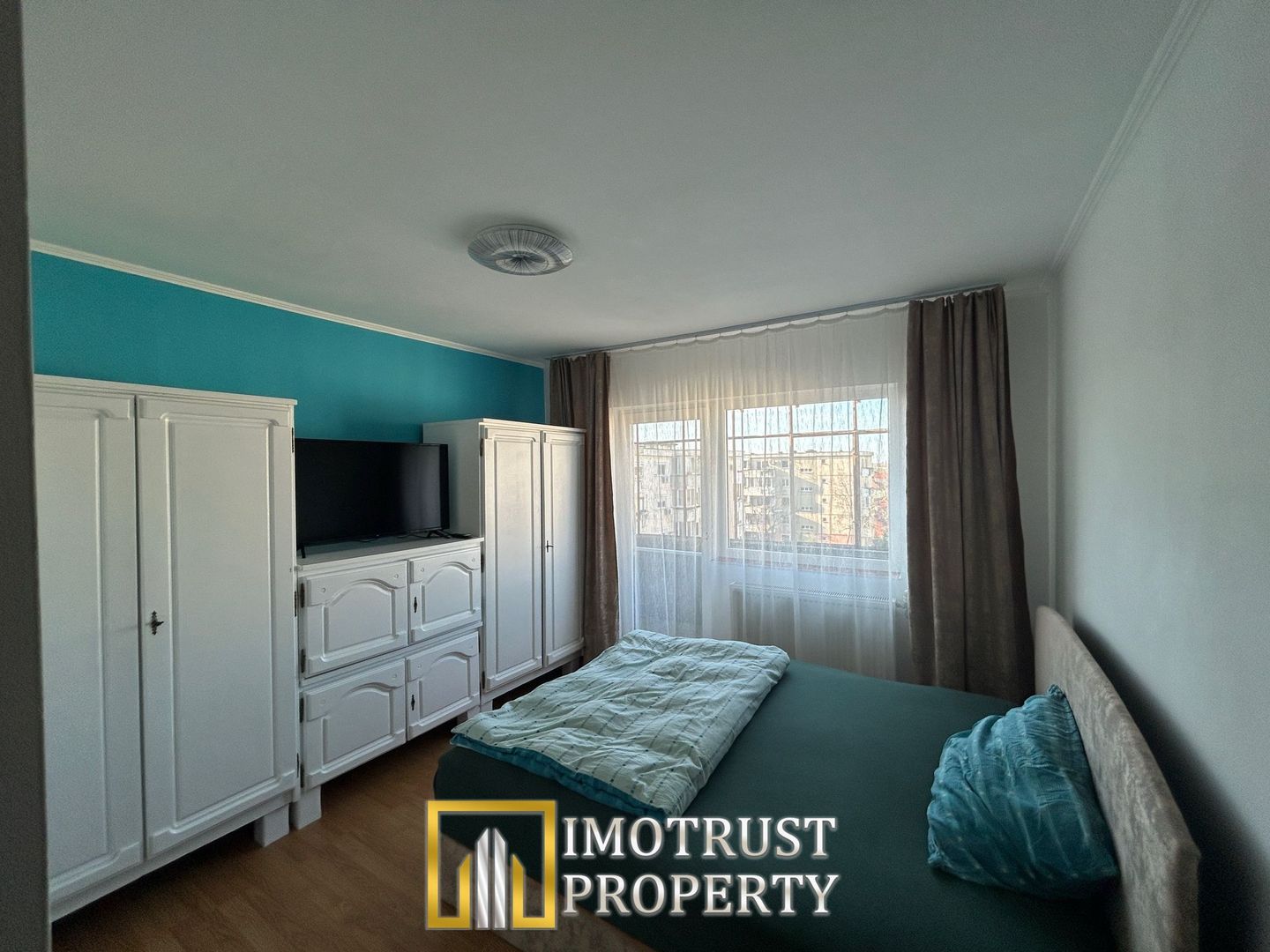 De vanzare apartament 3 camere/ Aradul Nou - Poză 6