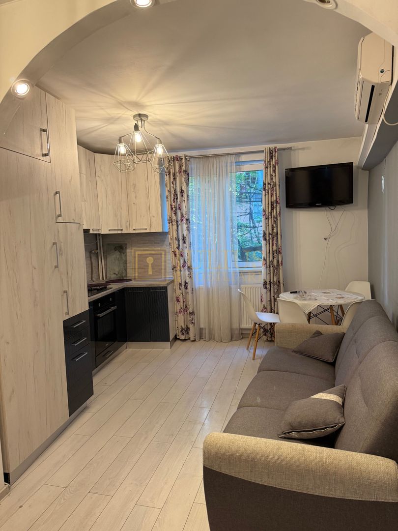 2 dormitoare| Complex - UVT/UPT| centrala proprie| apartament frumos - Poză 1