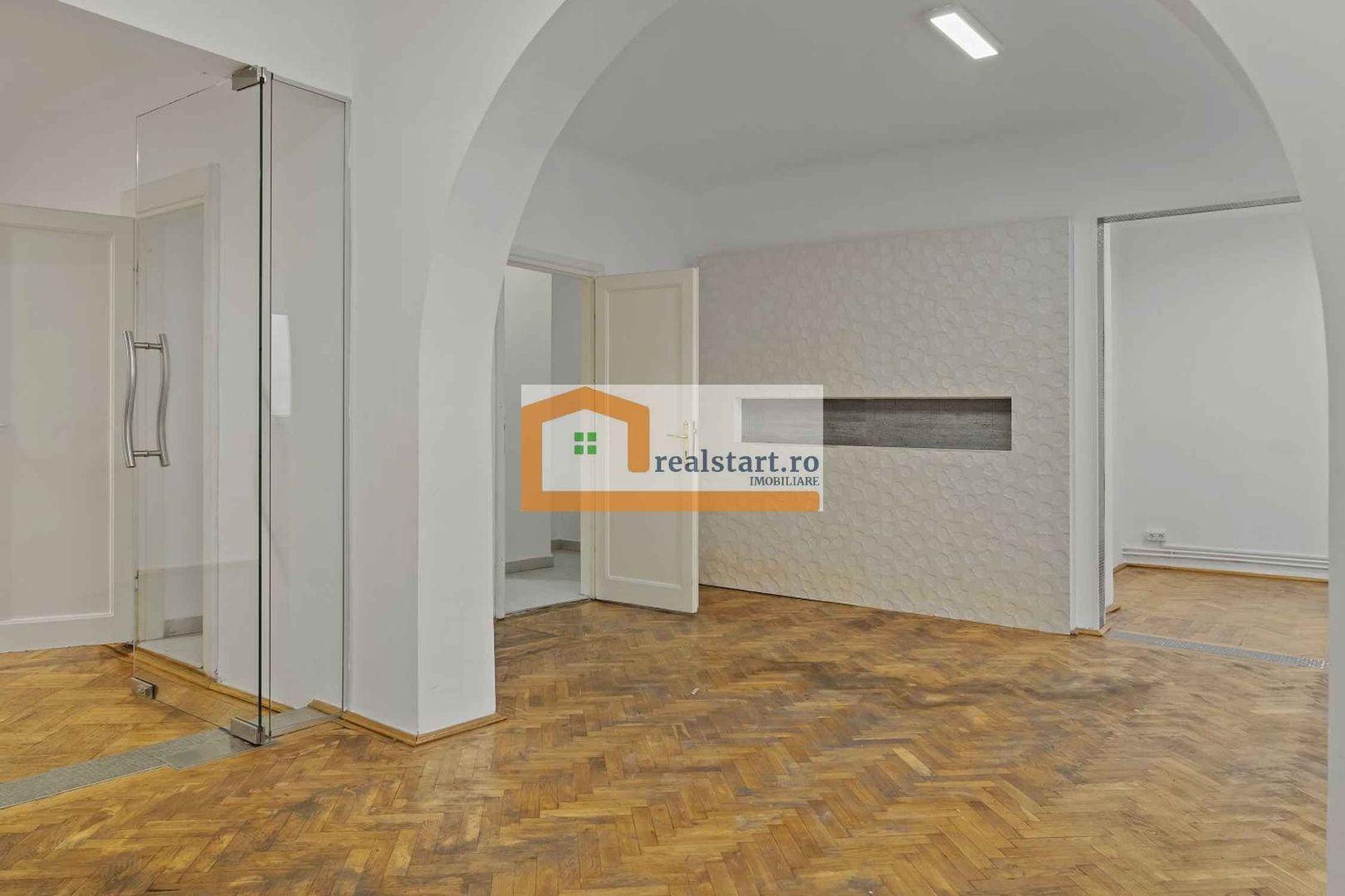 Primaverii, Ideal Notariat, Cabinete, Birouri, acces metrou, parcare - Poză 1