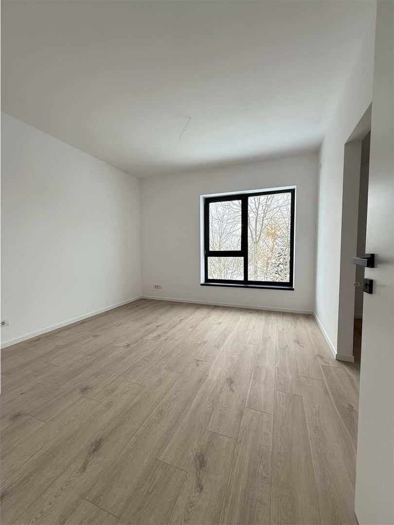 De vanzare Vila Str. Daliei - Petresti Corbeanca Ilfov - Poză 7