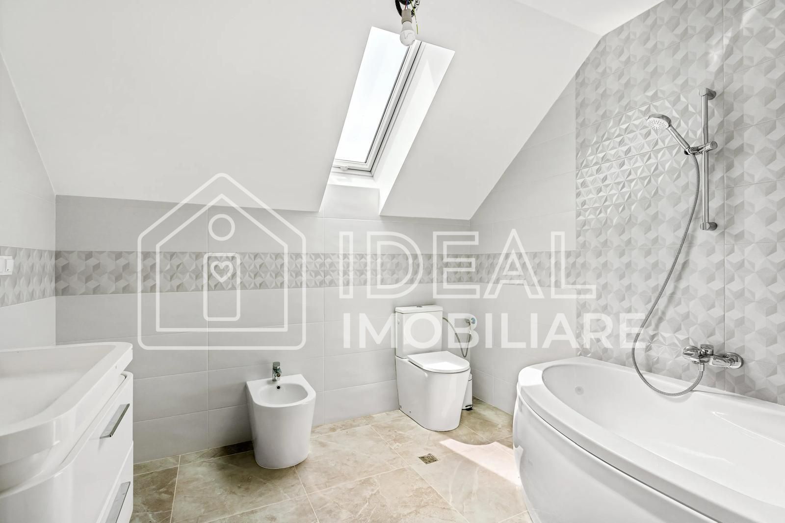 Închiriez casa individuala Tocile, jud. Sibiu - Poză 7
