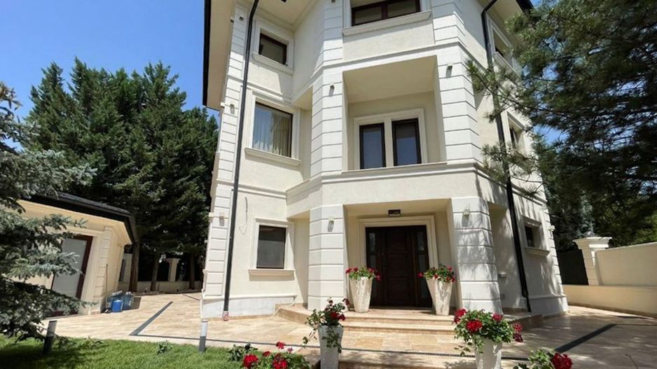 Eleganță în Vila de Excepție  |   Vila cu piscina încălzită - Poză 16