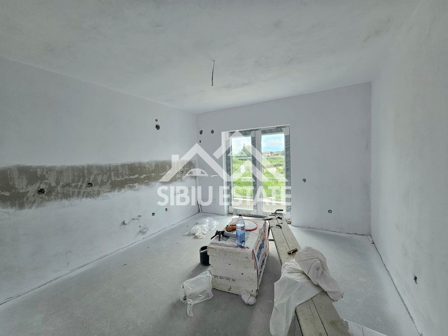 Casa unifamilala 5 camere curte proprie  Sura Mica zona Penny - Poză 7