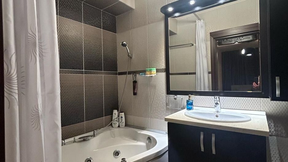 Apartament modern cu 2 camere, 94 mp utili, în bloc nou.Mobilat  si utilat - Poză 21