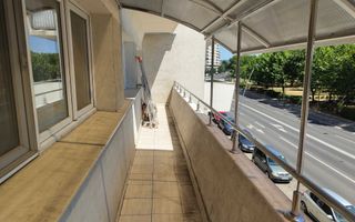 Apartament 4 camere Cetate cu vedere la parcul Unirii - Poză 3