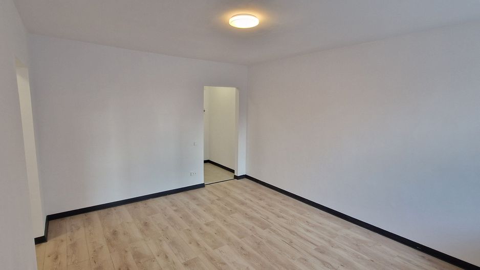 Proprietar - Vand apartament 2 camere Zona Drumul Taberei - Poză 3