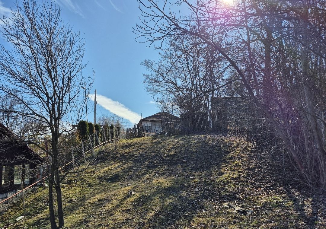 Teren intravilan 3526 mp cu vedere superba catre munte! - Poză 14