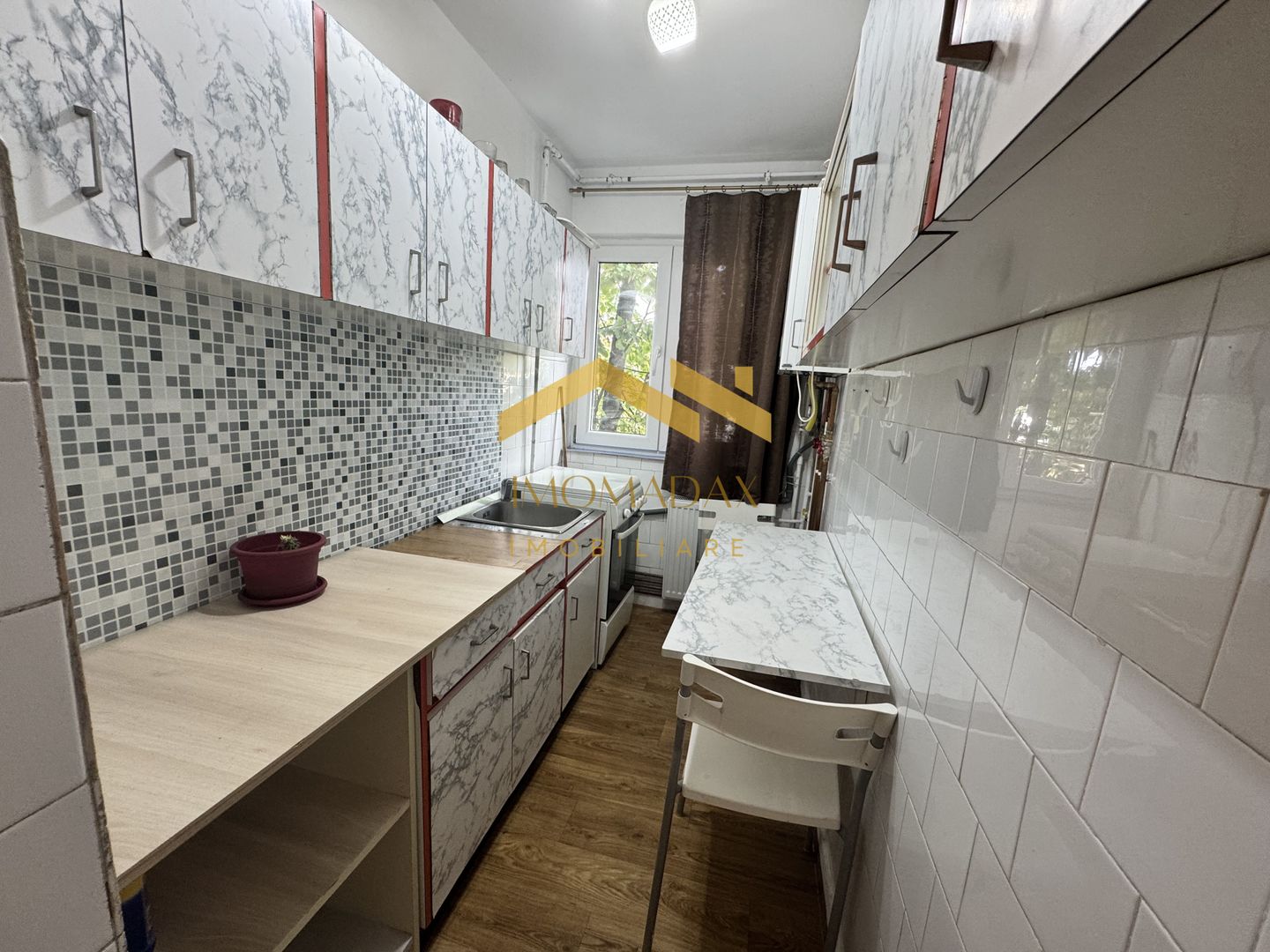 Apartament-4 camere- etaj 3- - Poză 17