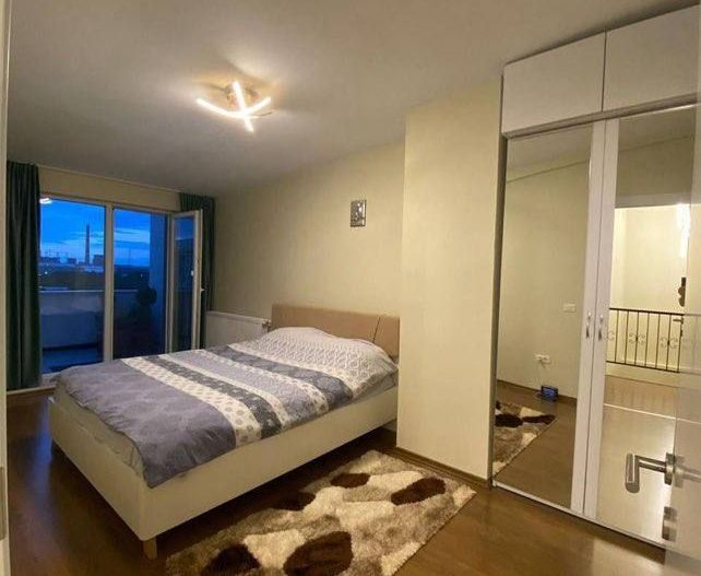 Penthouse de vanzare cu 3 camere - Poză 2