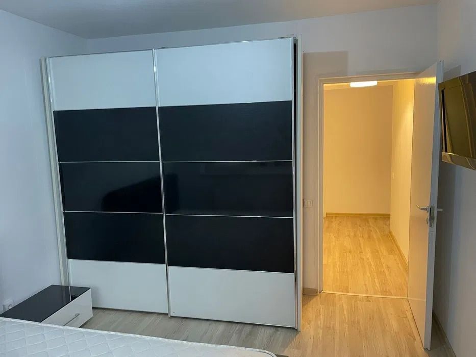 AP. 2 CAMERE CRANGASI, PET-FRIENDLY, MASINA SPALAT VASE, METROU 10 MIN - Poză 3