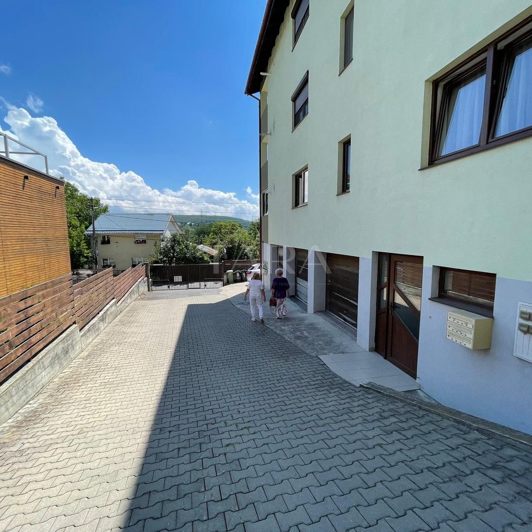 EXCLUSIVITATE. Confortul unei case. Eleganța unui apartament. - Poză 38