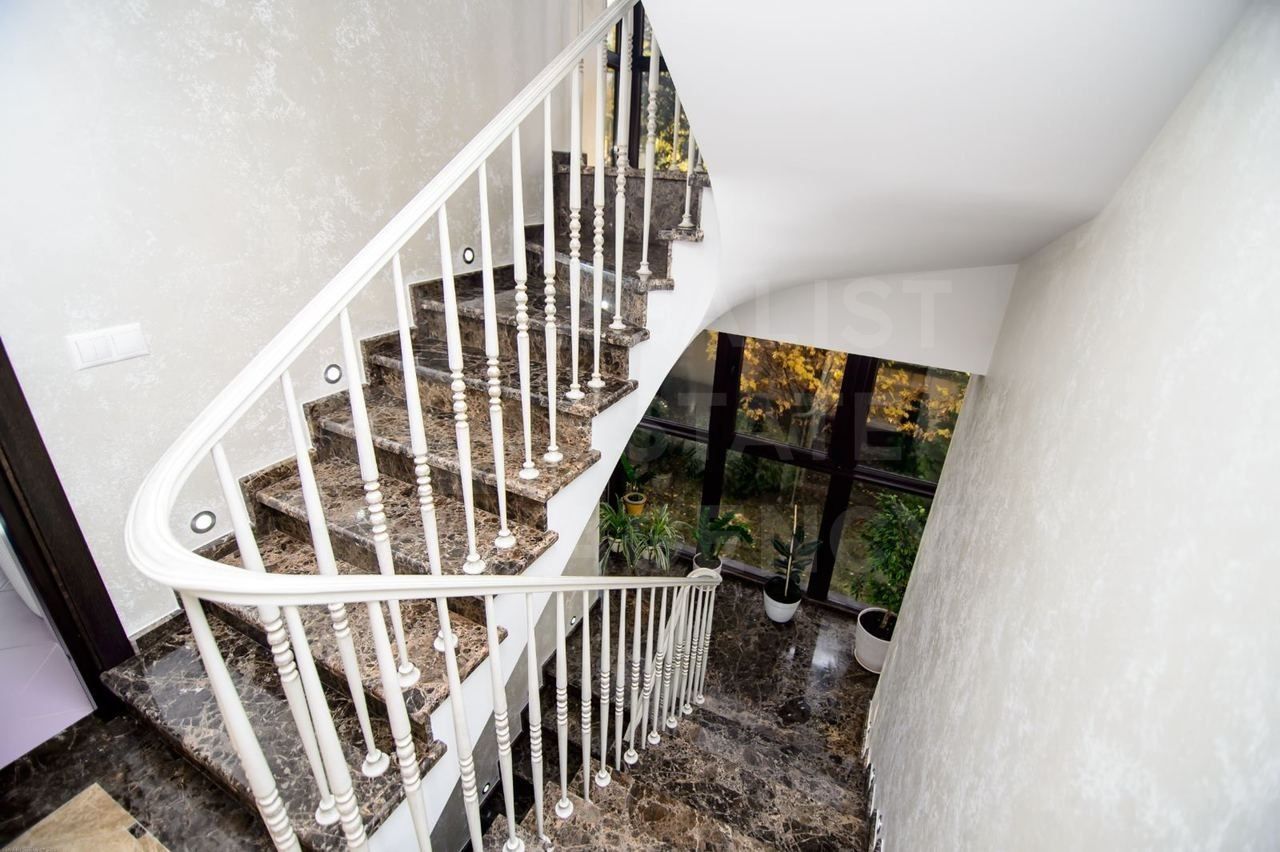 Vânzare, casă 370 mp, + 6 ari, 3 nivele, str. Ghidighici, Buiucani - Poză 9
