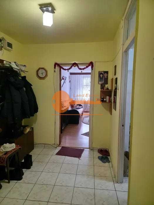 3 camere la 600m de Metrou Crangasi - Poză 6