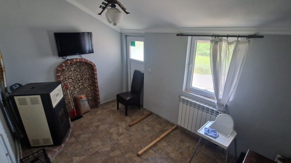 Casa tip duplex 60 mp/ 435 mp teren + anexa Aroneanu 85000 euro - Poză 6