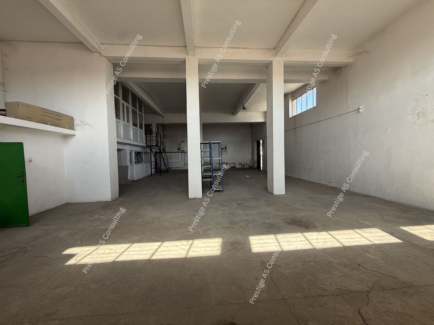 Hala 300 mp | Birouri + Vestiar | Acces auto | 3 intrari | Zona Lipovei - Poză 21