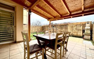 Casa la intrare în Ghiroda - Poză 41