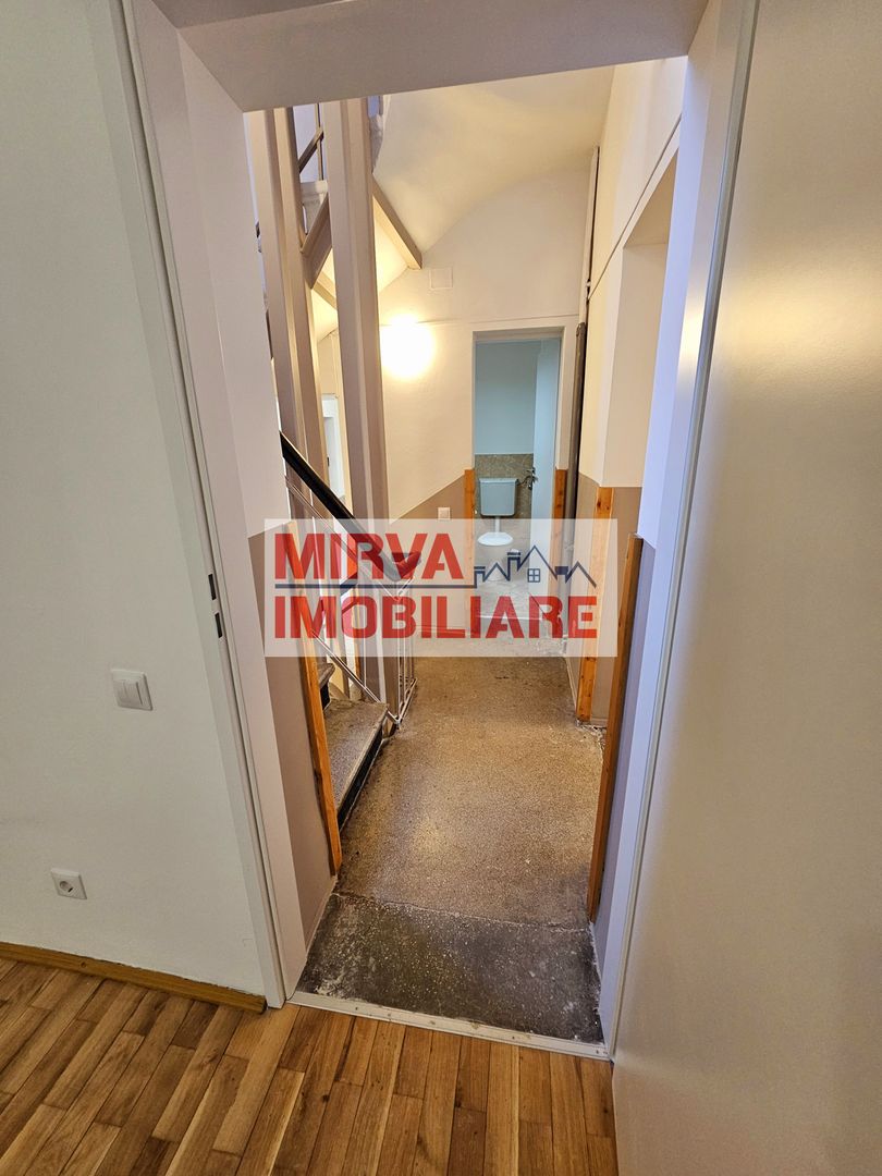 2 Vile Interbelice | Zonă Centrală | Renovate Integral 2024 - Poză 28