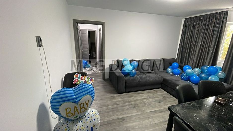 Apartament 3 camere  Dacia  etaj 2 cu centrala - Poză 1