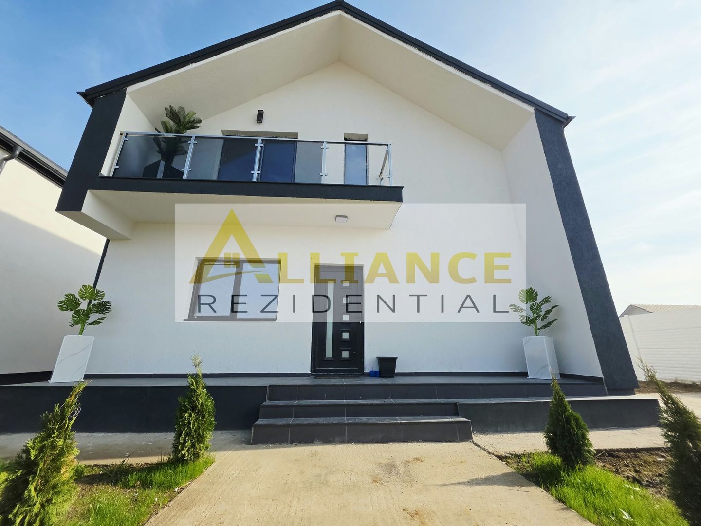 Vila 4 Camere | Curte amenajata - Poză 4