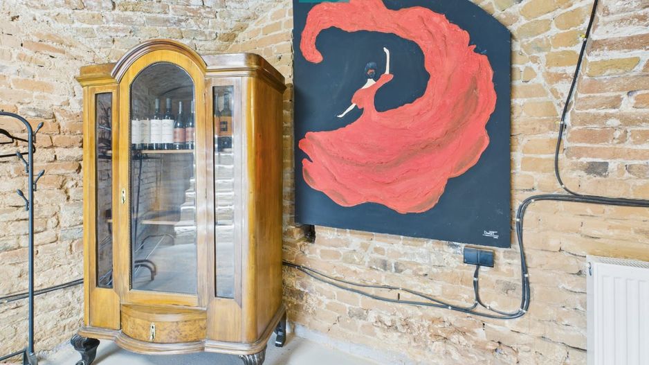 Eleganță subterană - pivniță exclusivistă Arad - Poză 12