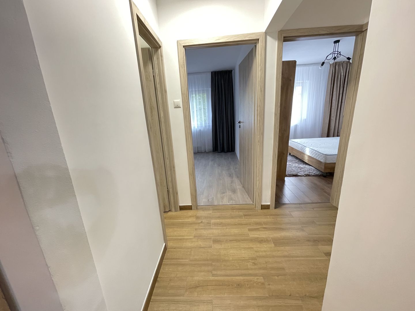 Amenajat complet, mobilat și utilat, totul nou - Poză 7