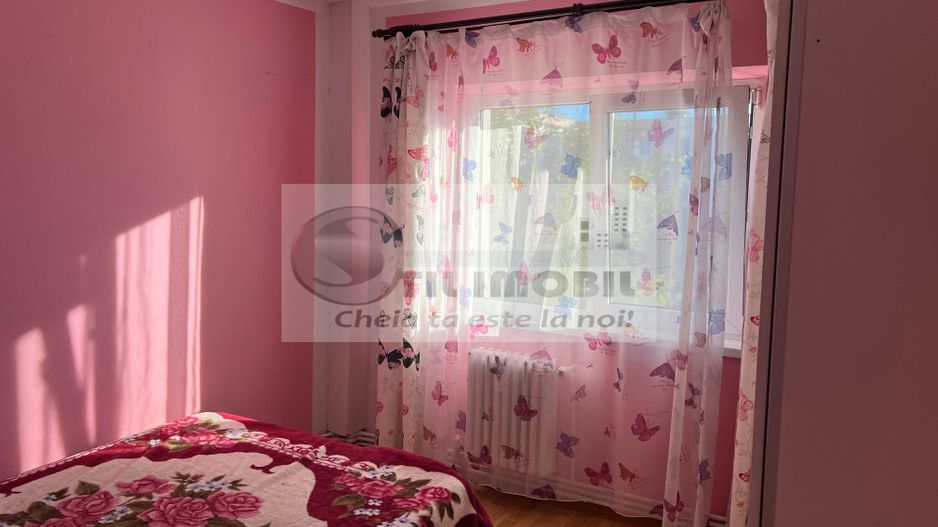 Inchiriez apartament 2 camere Nicolina 1 - Poză 3