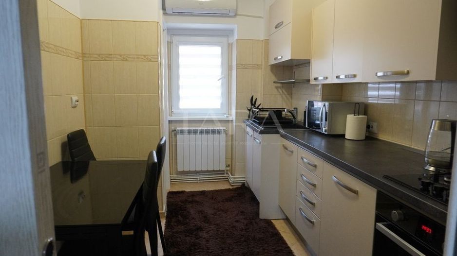 Apartament 3 camere, 2 băi, balcon generos – zona Big, Mănăștur. - Poză 1