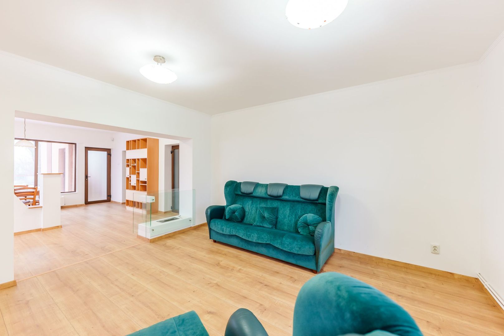 Casă deosebită două nivele în Battonya - Poză 3