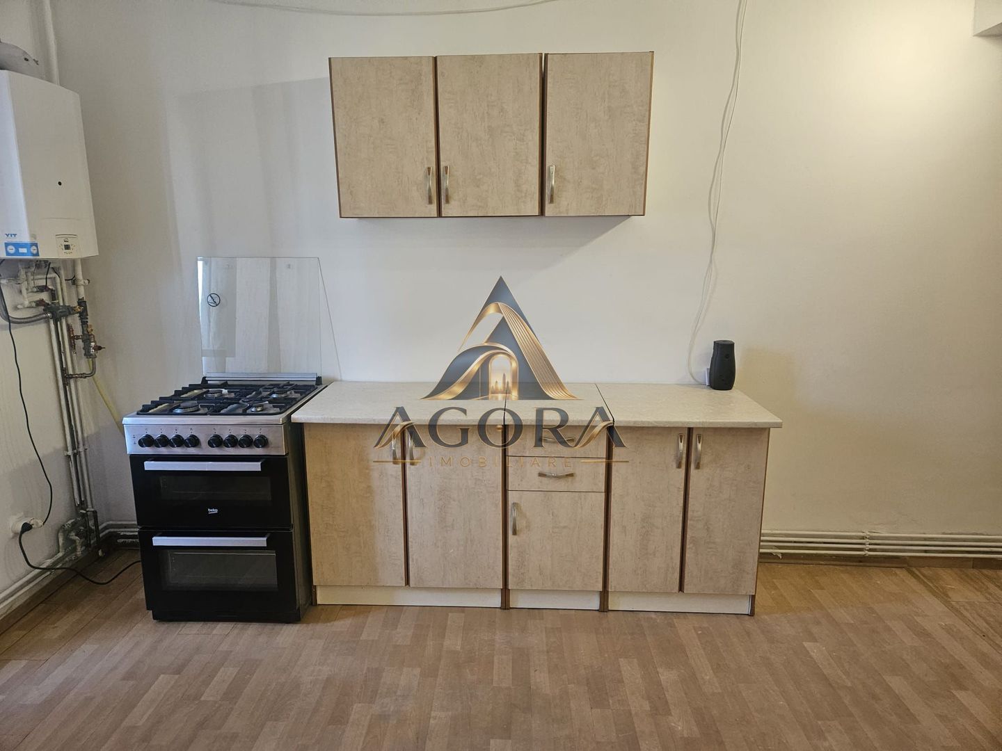 Apartament la casa de închiriat, zona centrală - Poză 3