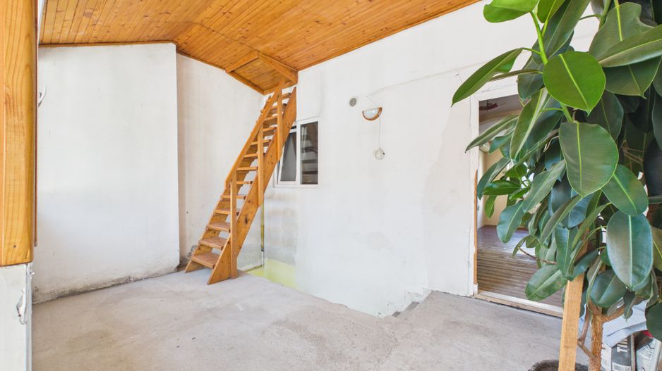 Casa cu 8 camere de vanzare | rezidential si comercial | Nerva Traian - Poză 16