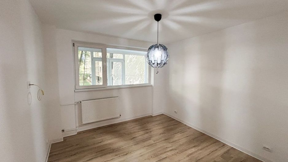 APARTAMENT RENOVAT 3 CAMERE ZONA DRUMUL TABEREI - Poză 5