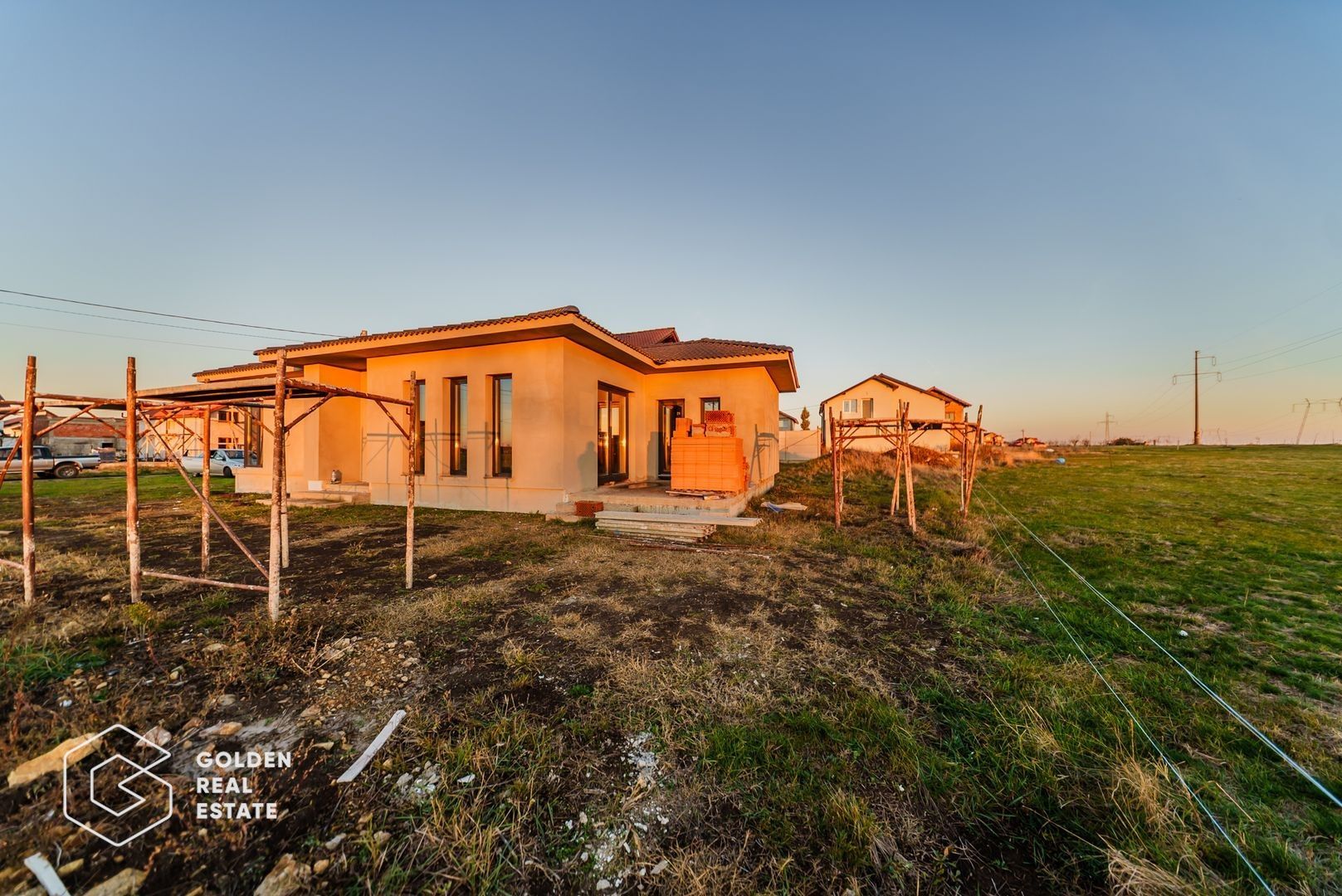 Casa la rosu, 3 camere, constructie 2025, cartier nou din Fantanele - Poză 16