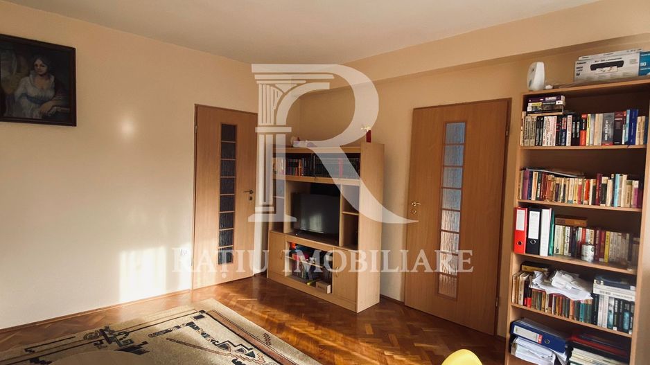 Apartament cu 4 camere | Pet Frendly | Ultracentral | Oradea - Poză 2