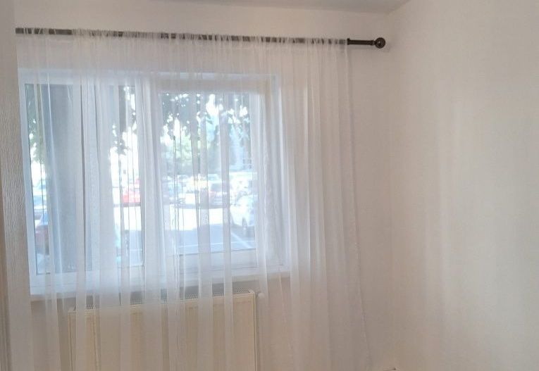 Vând apartament în micro 16 - Poză 6