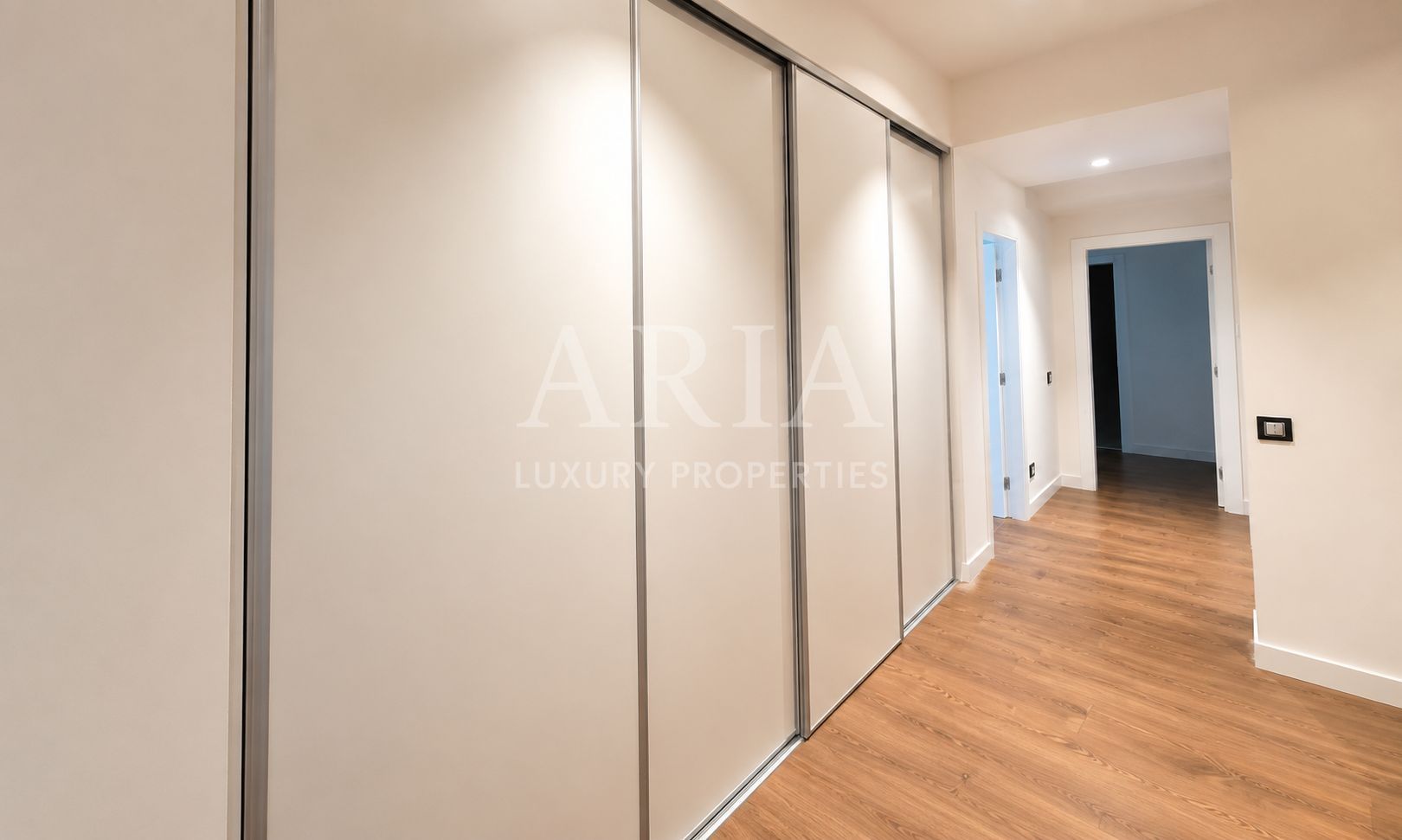 Apartament exclusivist cu 4 camere | Nordul Capitalei - Poză 11