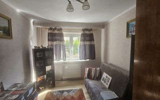 Apartament 4 camere, etaj 1 – Exercițiu, lângă Poștă - Poză 8