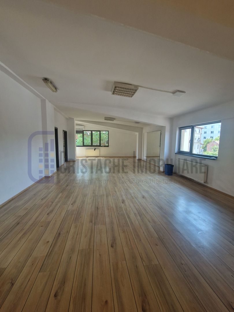 Vila P+3, suprafata utila 345 mp, aflata la 10 min. de P-ta Victoriei - Poză 1